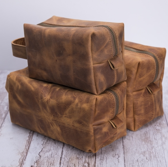 Med • Premium Leather Dopp Kit Makeup Bag Brown - Picture 7 of 8